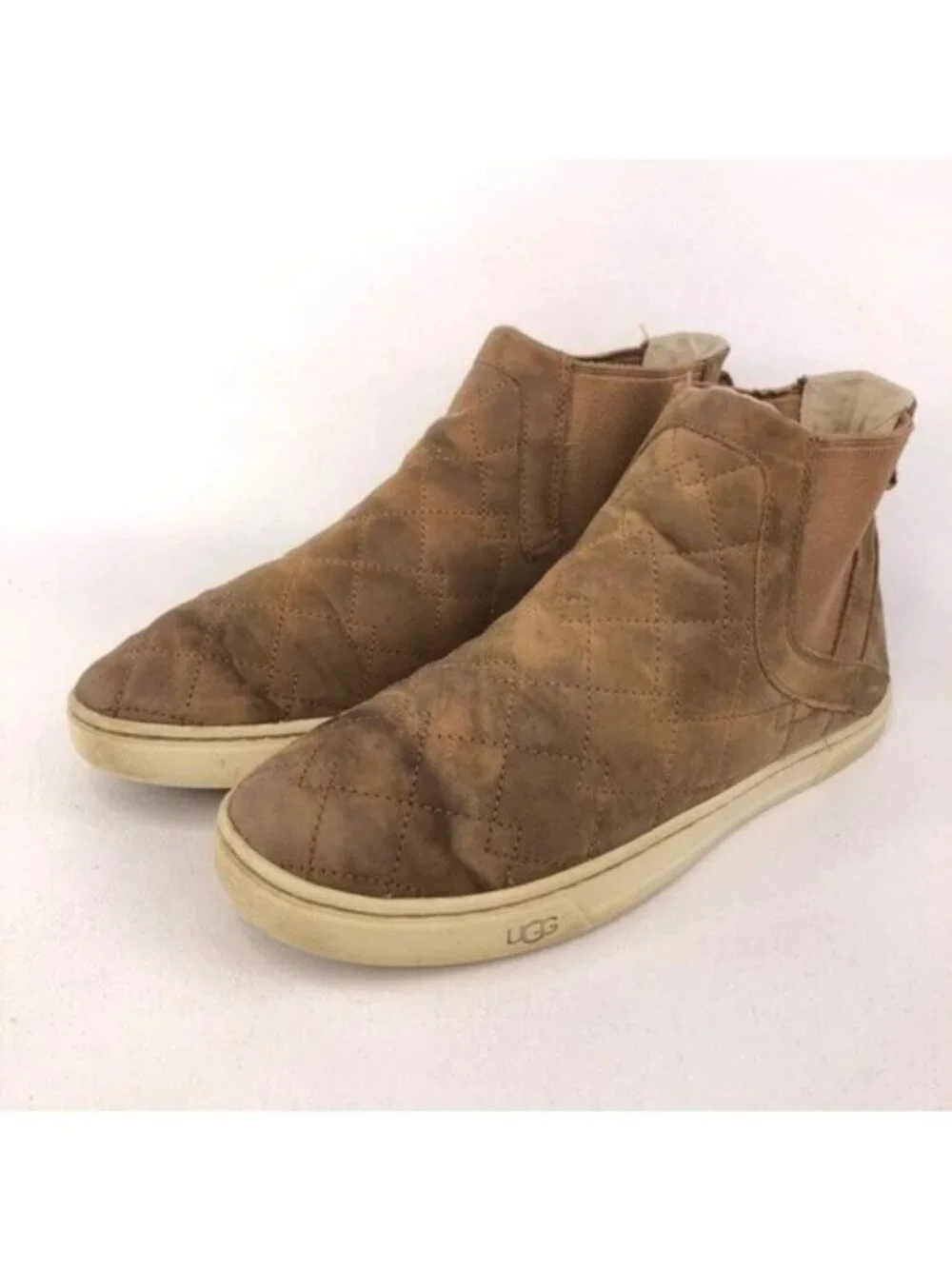 UGG Hollyn Deco Quilt Ankle Boots 8